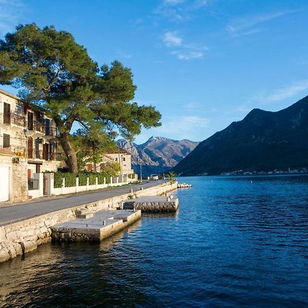 Spring Apartment Perast Buitenkant foto