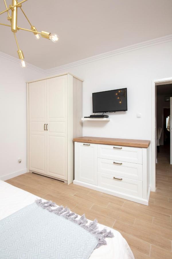 Spring Apartment Perast Buitenkant foto