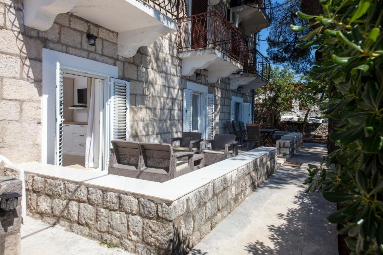 Spring Apartment Perast Buitenkant foto