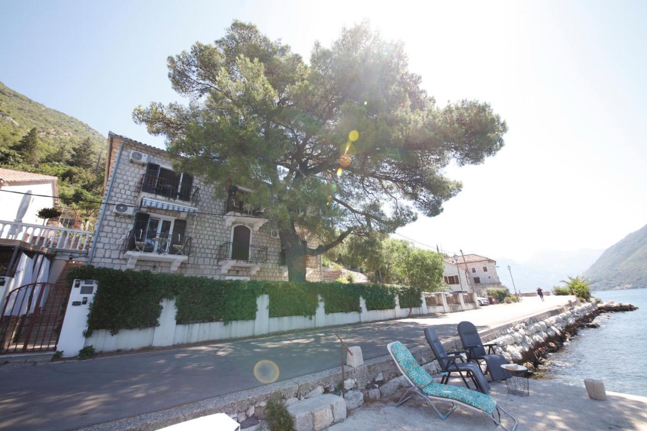 Spring Apartment Perast Buitenkant foto