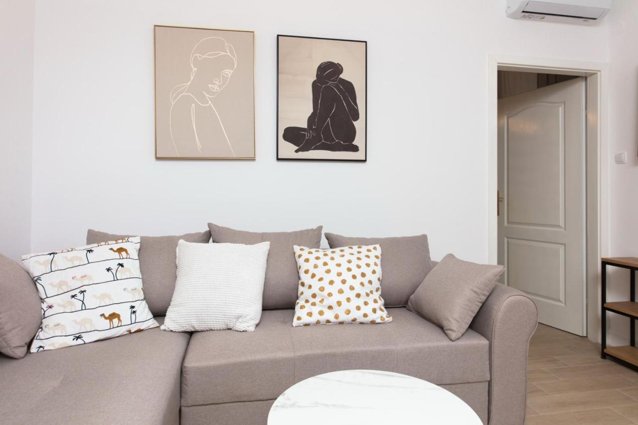 Spring Apartment Perast Buitenkant foto